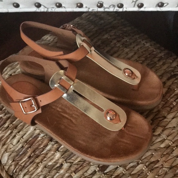 Shoes - Thong sandal 👡